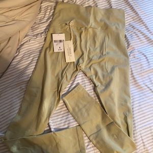 forever 21 leggings. brand new size small
